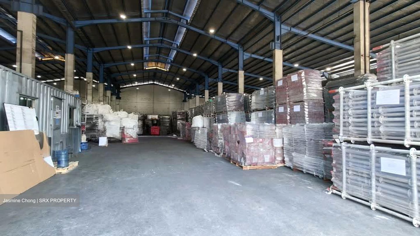 Gul Circle (D22), Warehouse #569176711